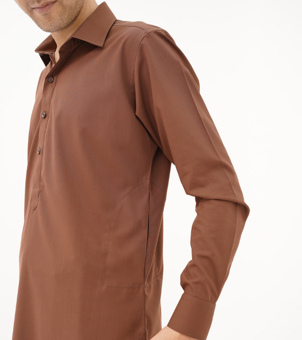 Classic Spread Collar Rust Brown
