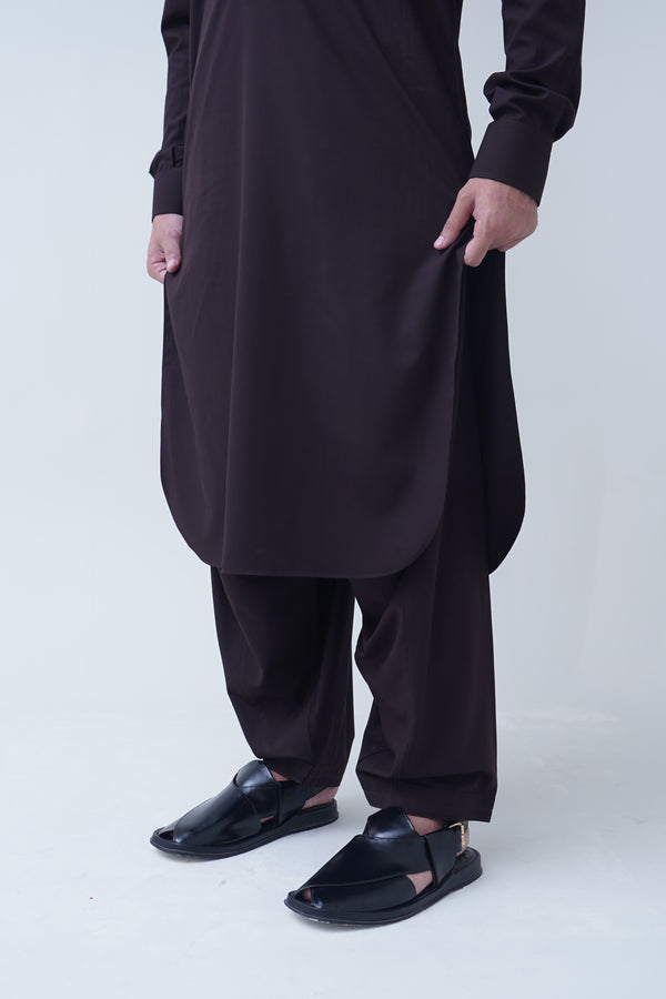 Classic Spread Collar Chocolate Brown