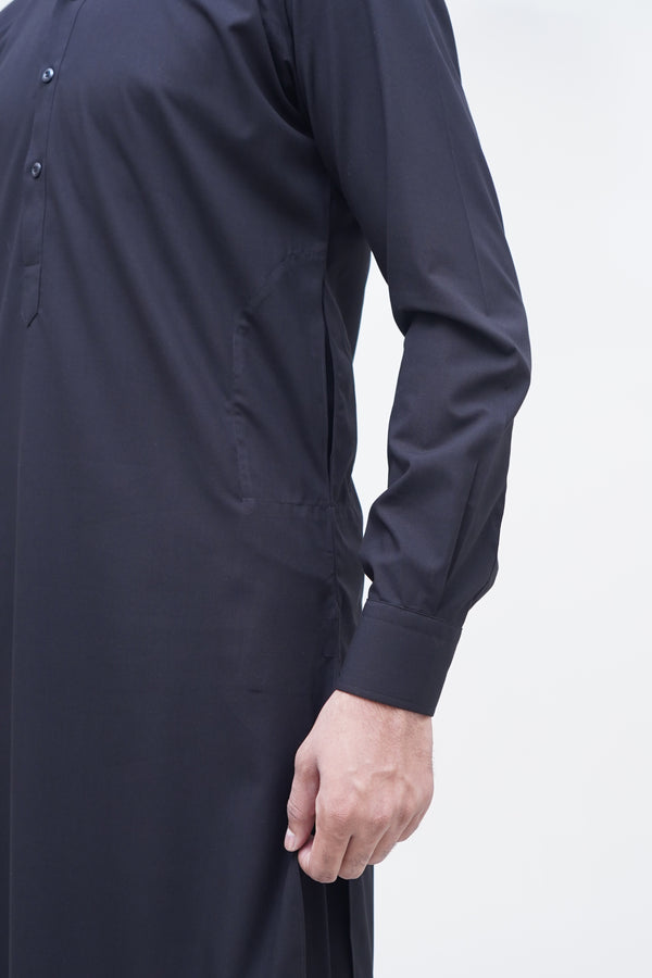 Classic Spread Collar Jet Black